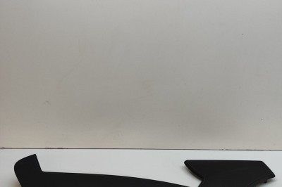 Ornament consola centrală TESLA MODEL S 2018 OEM: 1055163-02-C,1058886-00-A | 31873320 foto