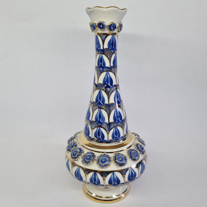 Vaza portelan, ceramica veche - pictata manual - SEMNATA