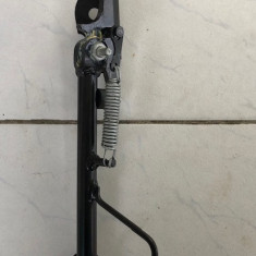 Moped Scuter suport lateral cu arc