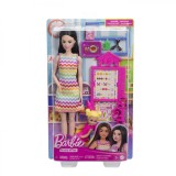 BARBIE SET DE JOACA PAPUSA BARBIE BRUNETA FACE CARIERA PROFESOARA SuperHeroes ToysZone, Mattel