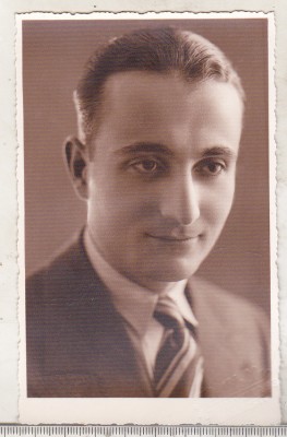 bnk foto - Portret de barbat - Foto Stella Bucuresti foto