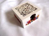 cutie lemn decorata cu flori cu floarea soarelui , maci si albastrele 42691