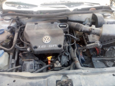 Motor golf 4 1.6 8 valve sr foto