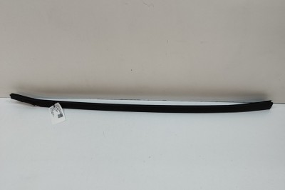 Ornament vertical parbriz st&amp;acirc;nga BMW iX I20 2022 OEM: 7954433 | 30693832 foto