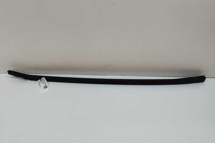 Ornament vertical parbriz st&acirc;nga BMW iX I20 2022 OEM: 7954433 | 30693832