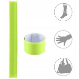 Cumpara ieftin Banda reflectorizanta verde, 40x3 cm, ajustabila, pentru siguranta in intuneric , vizibilitate crescuta pentru mers, alergare, ciclism sau drumuri sla