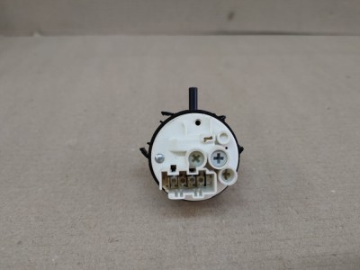 presostat masina de spalat indesit / C157 foto