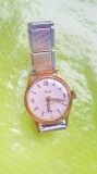 F832-Ceas mana vechi KIENZLE Foreign Antimagnetic Germany aurit nefunctional.