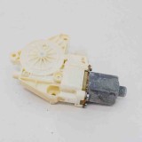 Motor macara geam ușă dreapta față MERCEDES-BENZ C Coupe C204 2013 OEM: A20482001420130822503 2873428