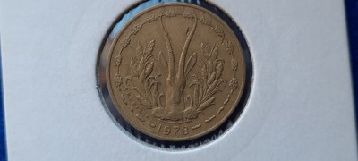 AFRICA DE VEST 5 FRANCS 1978 ANTILOPA foto