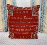 Perna decorativa Vintage model tesut in material tapiserie