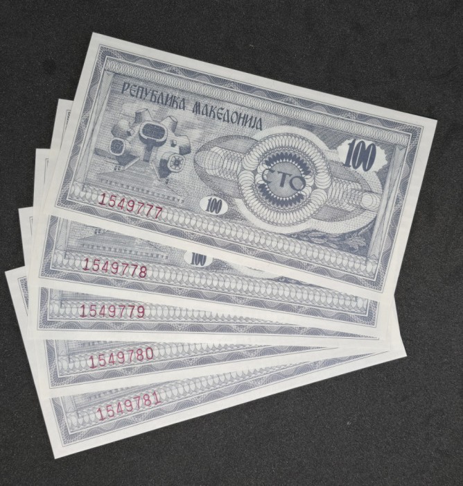 100 Denari Macedonia UNC CONSECUTIVE