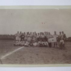 Fotografie originală 118 x 89 mm echipa de fotbal Crucea Roșie anii 20