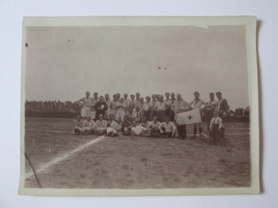 Fotografie originală 118 x 89 mm echipa de fotbal Crucea Roșie anii 20 foto