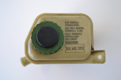 Rezervor pompa servodirecție VW TOUAREG 7LA, 7L6, 7L7 2006 OEM: 7L0422371C 1929436 foto