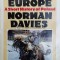 HEART OF EUROPE A Short History of Poland - Norman Davies ($X102)