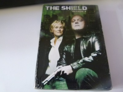 The Shield seria 4 ,cod 1 foto