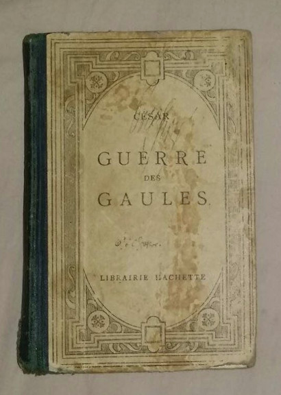 De Bello Gallico text latin cu note in fr. / Jules Cesar Caesar