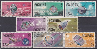 DB1 Fujeira Cosmos 8 v. MNH foto