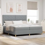Cumpara ieftin Pat cu arc LED cu headboard Gri deschis 200 x 200 cm tesatura
