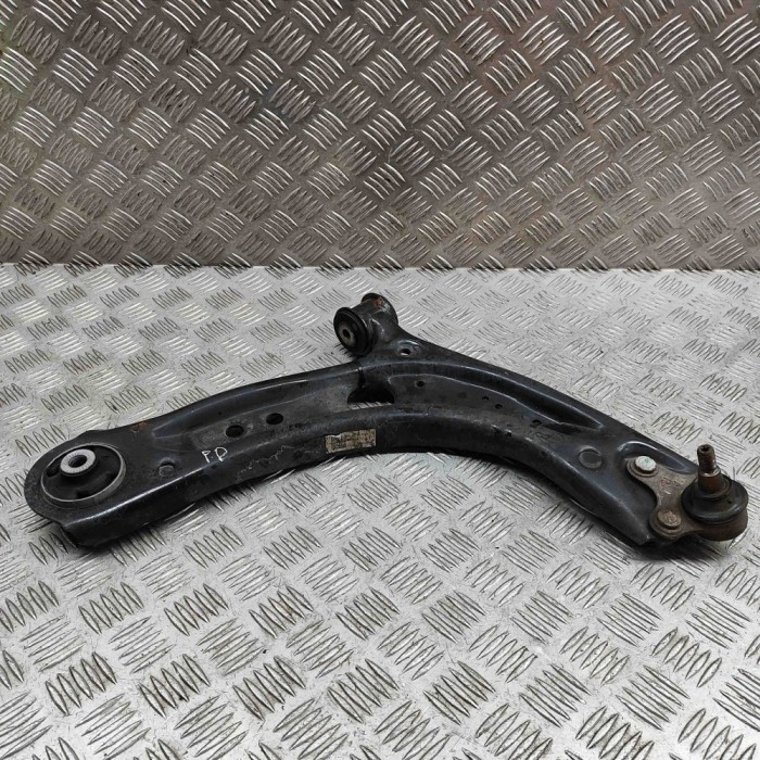 Braț inferior dreapta față VW T-ROC A11 2021 OEM: 5WA407152
