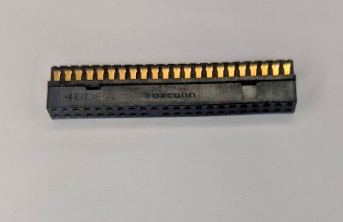 conector adaptor reductie hard disk hdd Fujitsu E4010-D C1110D dell inspiron 5100 5150 5160 6000 600M 8200 8500 8600 9100 9200 etc ide pata ata