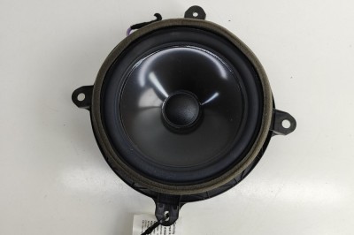 Difuzor ușă dreapta spate LEXUS UX _AA1_, _AH1_, _MA1_ 2022 OEM: 86160-76130 30272623 foto