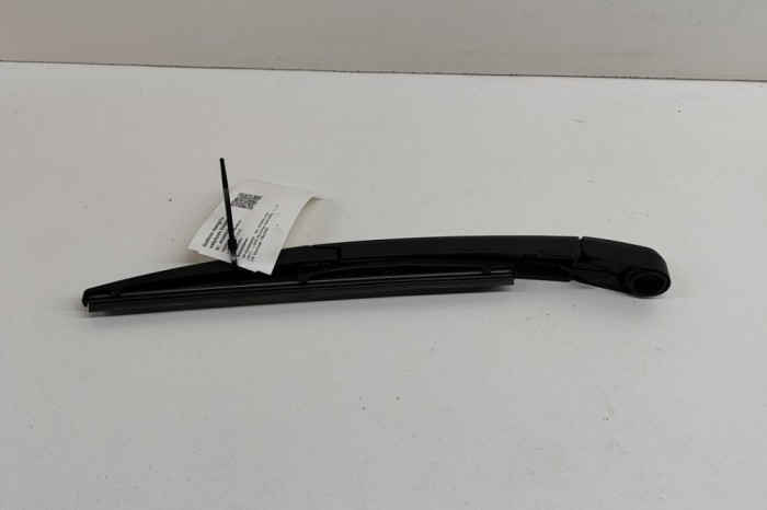 Braț ștergător luneta KIA STONIC YB 2023 OEM: 98815-2P000 22966268
