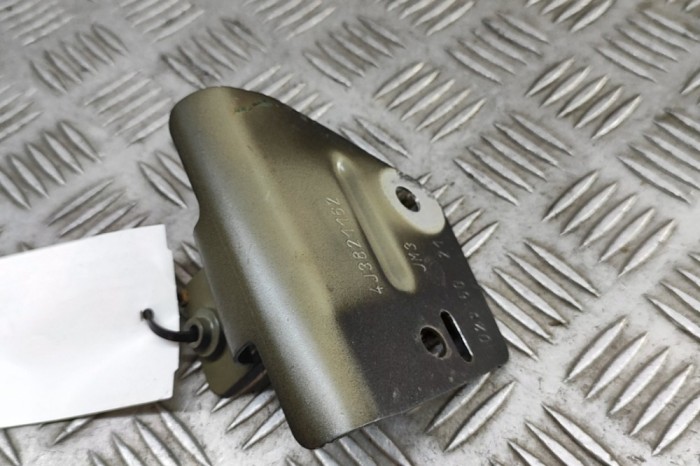 Suport aripa dreapta față AUDI E-TRON GT 2022 OEM: 4J3821162 30907487