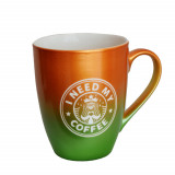 Cumpara ieftin Cana ceramica Pufo Need Coffee, pentru ceai, cafea, suc, 360 ml, galben/verde