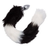 Dopuri anale cu codita - CalExotics Devin-o Salbatica Dop Anal cu Coada Alba si Neagra Perfecta pentru Joc Intim Aventuros, California Exotics