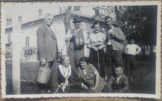 Fotografie de grup la Manastirea Cernica/ 1935