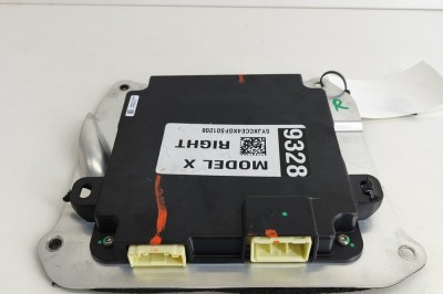 Modul de control ușă dreapta față TESLA MODEL X 2016 OEM: 1050183-10-C 22948490 foto