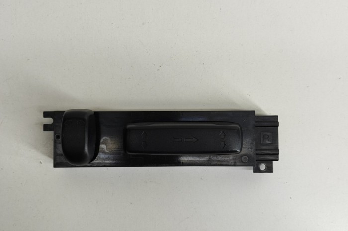 Buton de control scaun dreapta HONDA CR-V IV RM_ 2015 OEM: 4111631-SDD3-U700 23854539
