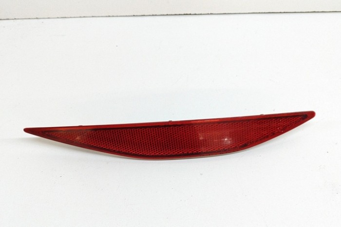 Reflector bara de protecție dreapta spate VW GOLF VII 5G1, BQ1, BE1, BE2 2015 OEM: 5G0945106 25846524