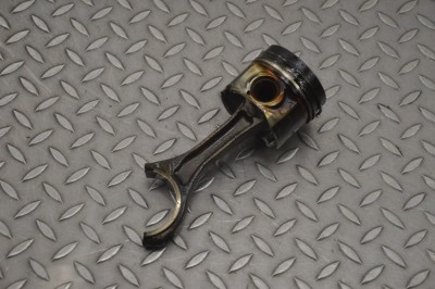 Piston AUDI Q7 4L 2011 OEM: bhs 22132387 foto