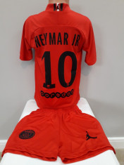 Echipament fotbal pt copii Paris Saint Germain Neymar Jr Jordan marimea 128 foto