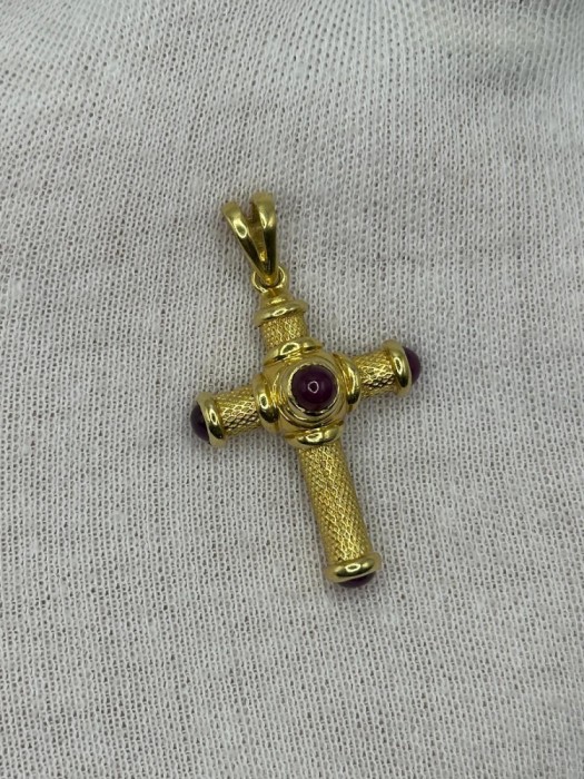 PANDANTIV AUR 18K CRUCE + 4 Rubine Caboshon - Crucifix Grecia - 8.4g. !