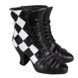 Cumpara ieftin Decoratiune Cizme polirasina alba neagra 15x12x15 cm