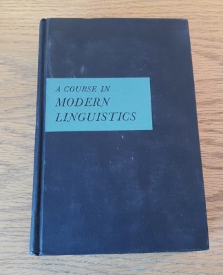 A course in modern linguitstics / Charles F. Hockett foto