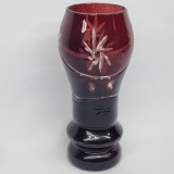 Vaza romaneasca cristal rosu rubin, veche, vintage