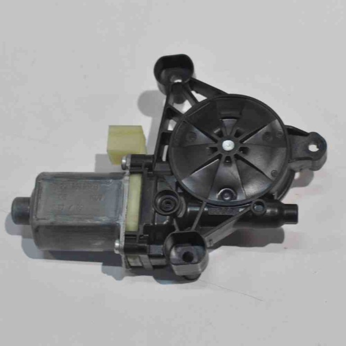 Motor macara geam ușă dreapta față AUDI A3 Limousine 8VS, 8VM 2014 OEM: 5Q0959802B0130822716 1518217