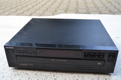 Cd player Sony CDP C 365 foto