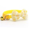 Zgarda ajustabila cu clopotel si papion in carouri pentru caini si pisici, 19-32cm, Galben