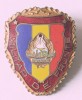 INSIGNA MILITAR DE FRUNTE RSR VARIANTA MARE 39.97/32,1 CU STEMA MICA 16/13,3 MM USOR BOMBATA ARMATA MINISTERUL APARARII MFA MApN ( CITITI DESCRIEREA ), Romania de la 1950
