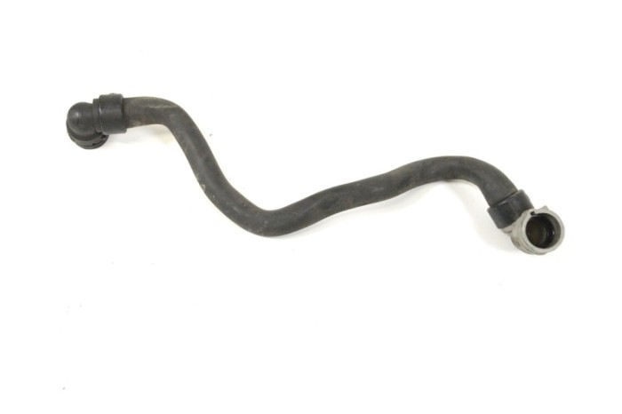 Furtun de lichid de răcire OPEL MERIVA B 2013 OEM: 565548547 13887317