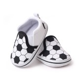 Pantofiori tip mocasini pentru baietei - Football (Marime Disponibila: 6-9 luni