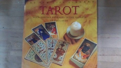Tarot. Your Destiny Revealed in the Secrets of the Cards- Staci Mendoza, David Bourne foto