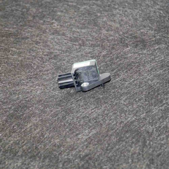 Senzor de impact dreapta față VW PASSAT B7 362 2014 OEM: 5N0959351B | 1666362