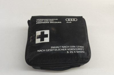 Trusa de prim ajutor AUDI Q3 F3 2018 OEM: 8J7860282B 30372568 foto